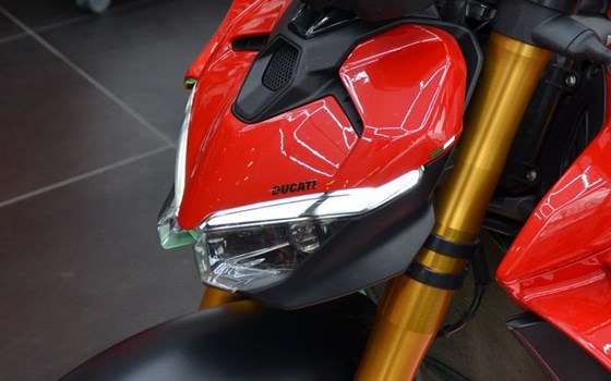 Gebrauchtmotorrad Ducati Streetfighter V4 S - Bild 12