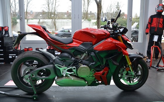 Gebrauchtmotorrad Ducati Streetfighter V4 S - Bild 2