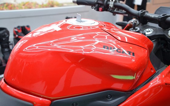 Gebrauchtmotorrad Ducati Streetfighter V2 - Bild 16