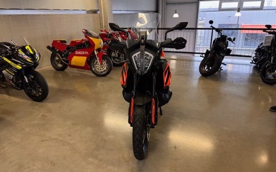 Gebrauchtmotorrad KTM 890 Adventure - Bild 13