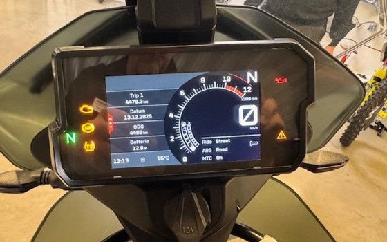 Gebrauchtmotorrad KTM 890 Adventure - Bild 9