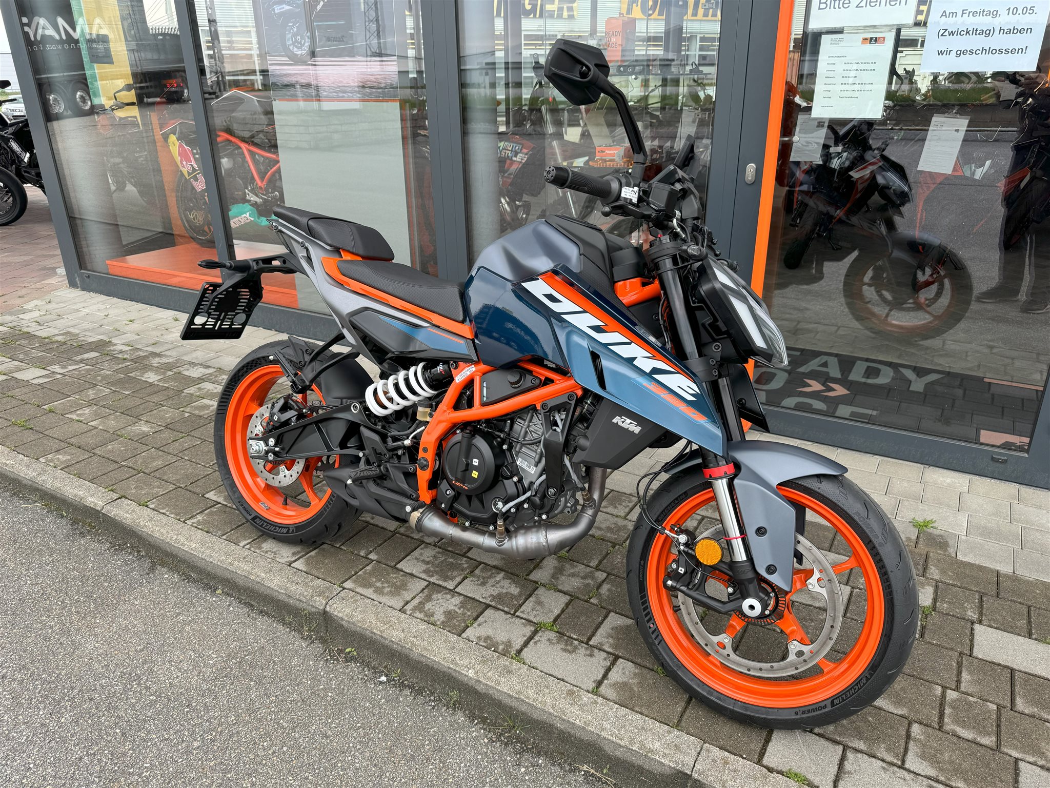 KTM 390 Duke
