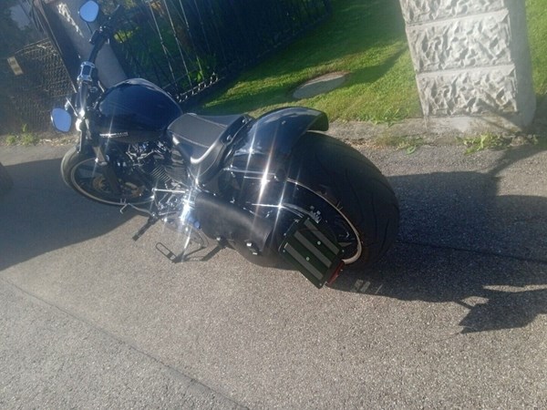 Gebrauchtmotorrad Harley-Davidson Softail Breakout FXSB