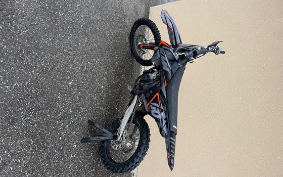 Gebrauchtmotorrad KTM 125 SX - Bild 3