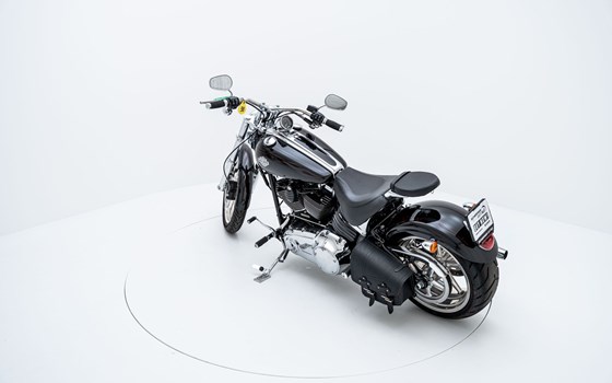 Motorrad Occasion Harley-Davidson Softtail Rocker C FXCWC - Bild 5