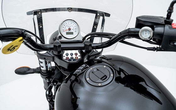 Motorrad Occasion Victory Kingpin 8-Ball - Bild 8