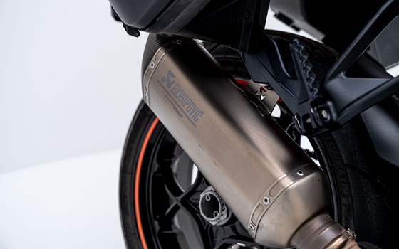 Motorrad Occasion KTM 1290 Super Duke GT - Bild 9