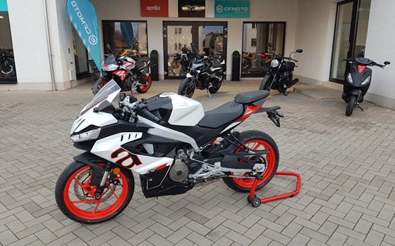Neufahrzeug Aprilia RS 457 - Bild 2