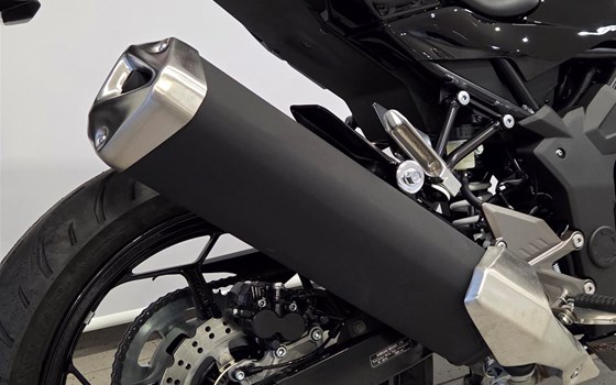 Neufahrzeug Kawasaki Ninja 125 - Bild 3