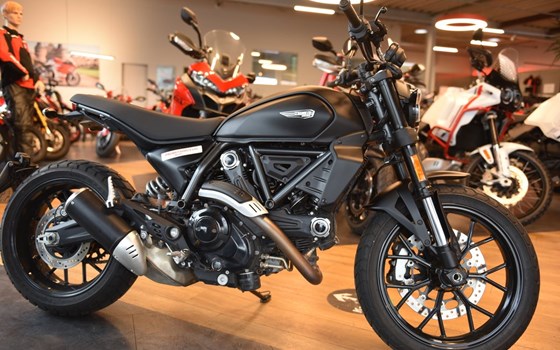 Gebrauchtmotorrad Ducati Scrambler Icon Dark - Bild 5