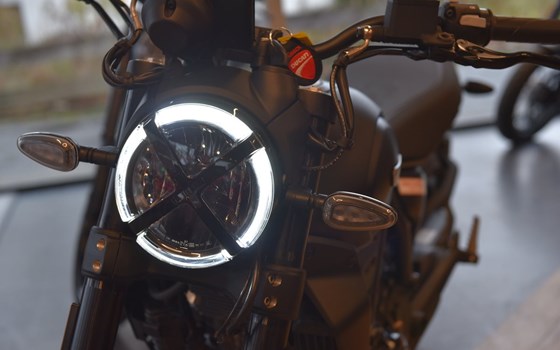 Gebrauchtmotorrad Ducati Scrambler Icon Dark - Bild 8