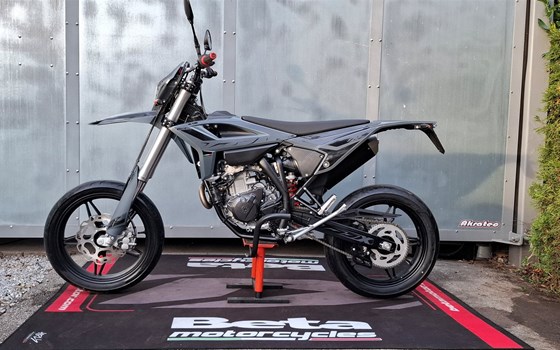 Neufahrzeug Beta RR 125 4T Motard T X special edition - Bild 1