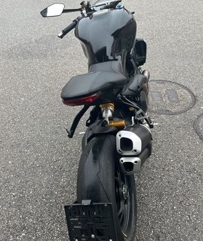 Gebrauchtmotorrad Ducati Monster 1200 R - Bild 3