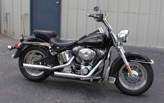 Gebrauchtmotorrad Harley-Davidson Softail Heritage Classic Anniversary - Bild 2