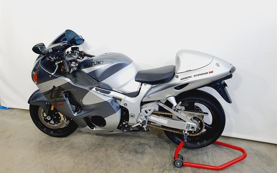 Gebrauchtmotorrad Suzuki GSX-1300RR Hayabusa - Bild 7