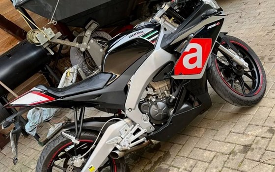 Gebrauchtmotorrad Aprilia RS4 125 - Bild 2