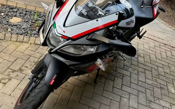 Gebrauchtmotorrad Aprilia RS4 125 - Bild 4
