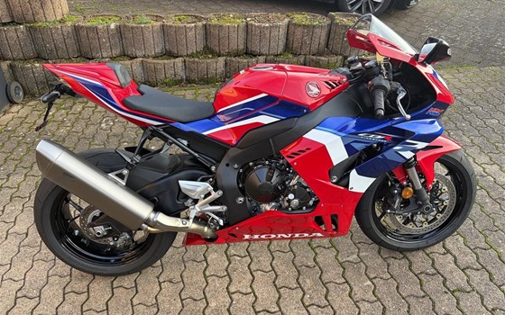 Gebrauchtmotorrad Honda CBR1000RR-R Fireblade - Bild 1