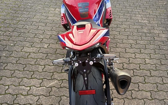 Gebrauchtmotorrad Honda CBR1000RR-R Fireblade - Bild 4