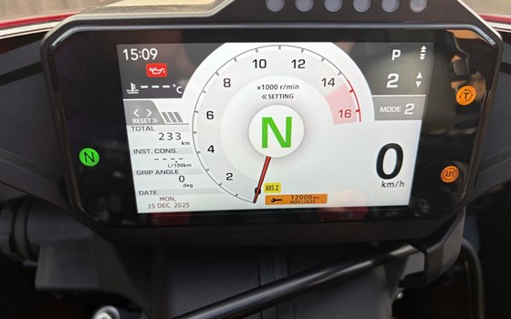 Gebrauchtmotorrad Honda CBR1000RR-R Fireblade - Bild 6