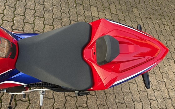 Gebrauchtmotorrad Honda CBR1000RR-R Fireblade - Bild 7