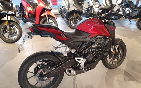 Gebrauchtmotorrad Honda CB125R - Bild 4