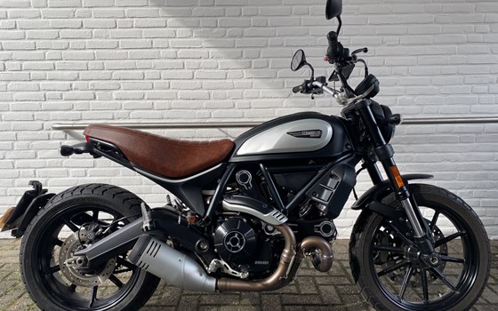 Gebrauchtmotorrad Ducati Scrambler Icon Dark - Bild 1