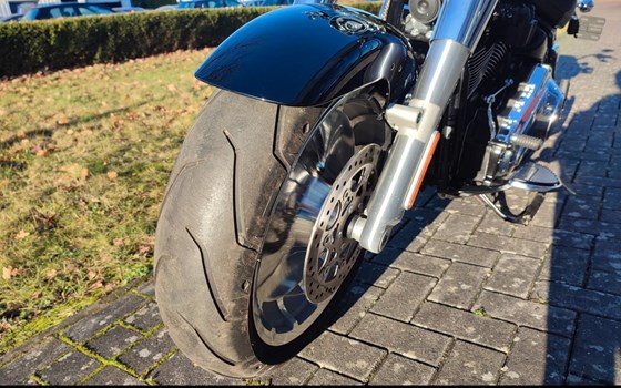 Gebrauchtmotorrad Harley-Davidson Softail Fat Boy 114 FLFBS - Bild 10