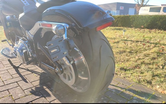Gebrauchtmotorrad Harley-Davidson Softail Fat Boy 114 FLFBS - Bild 11