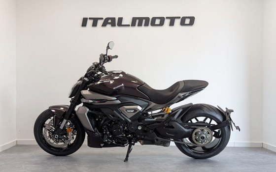 Gebrauchtmotorrad Ducati XDiavel V4 - Bild 3