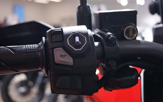 Gebrauchtmotorrad Honda ADV350 - Bild 9