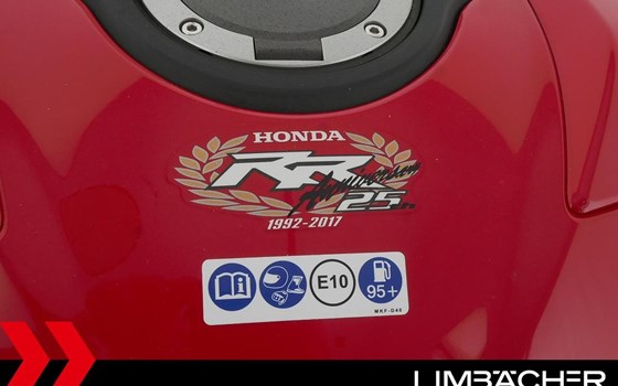 Gebrauchtmotorrad Honda CBR1000RR Fireblade - Bild 18