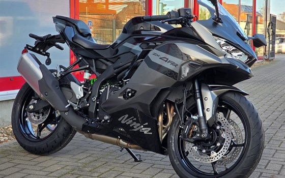 Neufahrzeug Kawasaki Ninja ZX-4RR - Bild 10