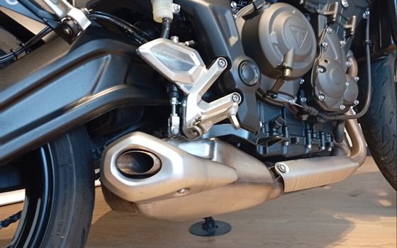 Gebrauchtmotorrad Triumph Trident 660 - Bild 9