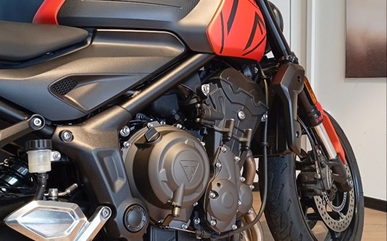 Gebrauchtmotorrad Triumph Trident 660 - Bild 10