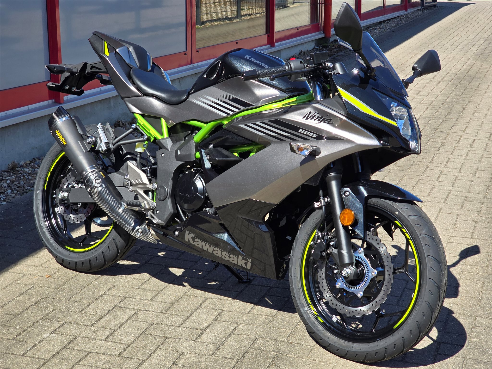 Kawasaki Ninja 125<br />mit Performance Kit! sofort verfügbar!