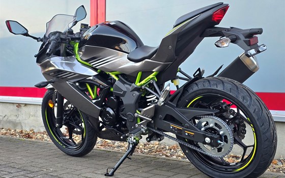 Neufahrzeug Kawasaki Ninja 125 - Bild 4
