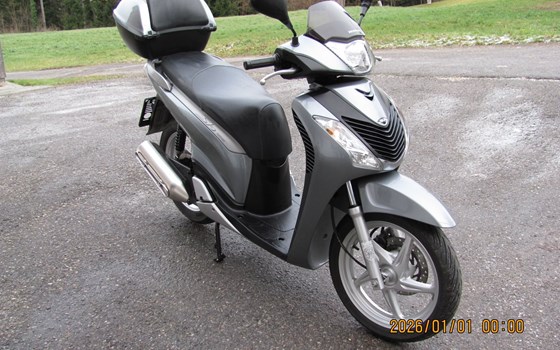 Gebrauchtmotorrad Honda SH125i - Bild 1