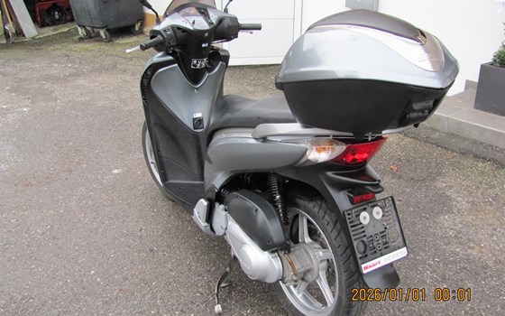 Gebrauchtmotorrad Honda SH125i - Bild 7