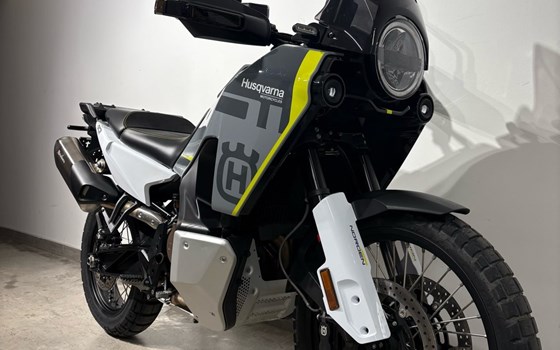 Gebrauchtmotorrad Husqvarna Norden 901 - Bild 2