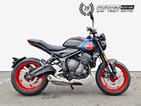 Gebrauchtmotorrad Triumph Trident 660 Triple Tribute Teilzahlung €89,- Vorführer
