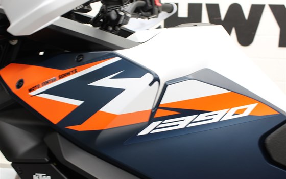 Neufahrzeug KTM 1390 Super Adventure R - Bild 5