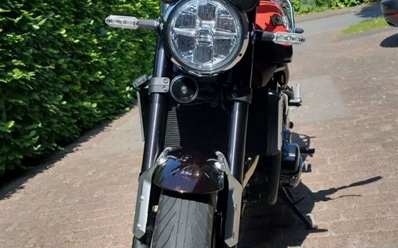 Gebrauchtmotorrad Kawasaki Z900 RS - Bild 3