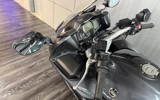 Gebrauchtmotorrad Yamaha FJR1300AE - Bild 11