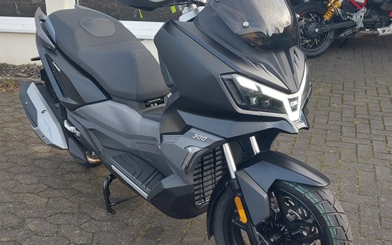 Gebrauchtmotorrad Sym ADX 300 - Bild 4