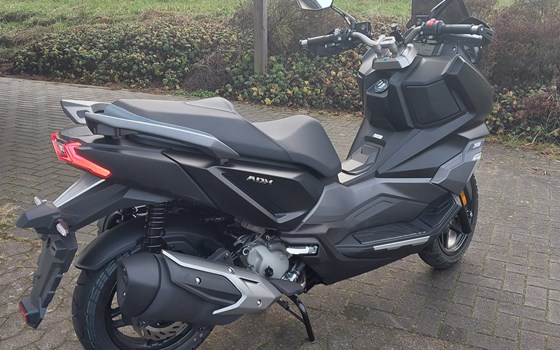 Gebrauchtmotorrad Sym ADX 300 - Bild 6