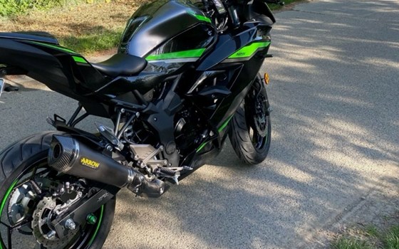 Gebrauchtmotorrad Kawasaki Ninja 125 - Bild 1