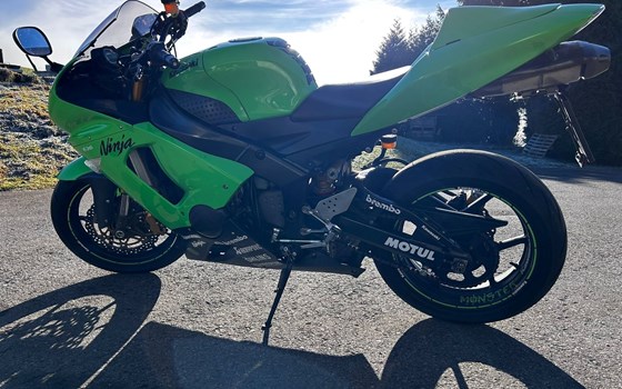 Gebrauchtmotorrad Kawasaki Ninja ZX-6R 636 - Bild 2