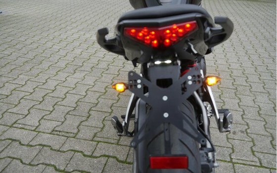 Gebrauchtmotorrad Kawasaki ER-6n - Bild 11