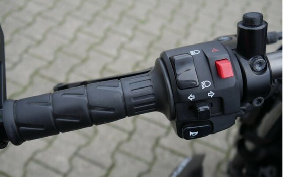 Gebrauchtmotorrad Kawasaki ER-6n - Bild 12